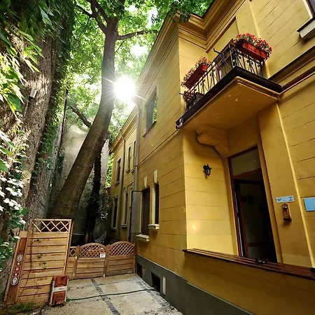 Podstel Umbrella Hostel Bükreş